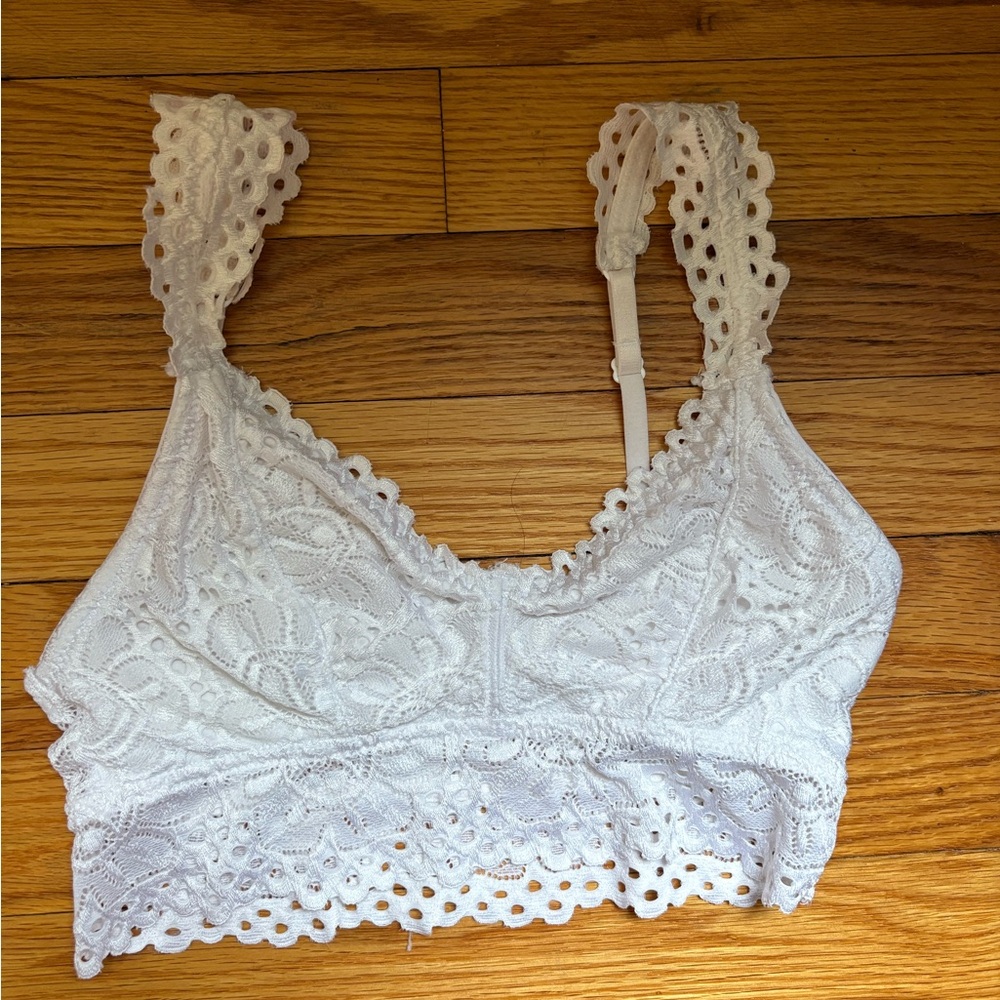 White lace bralette